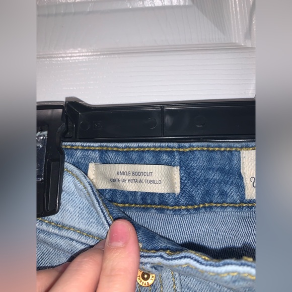 Universal Thread Light Wash Bootcut Jeans - Picture 4 of 5
